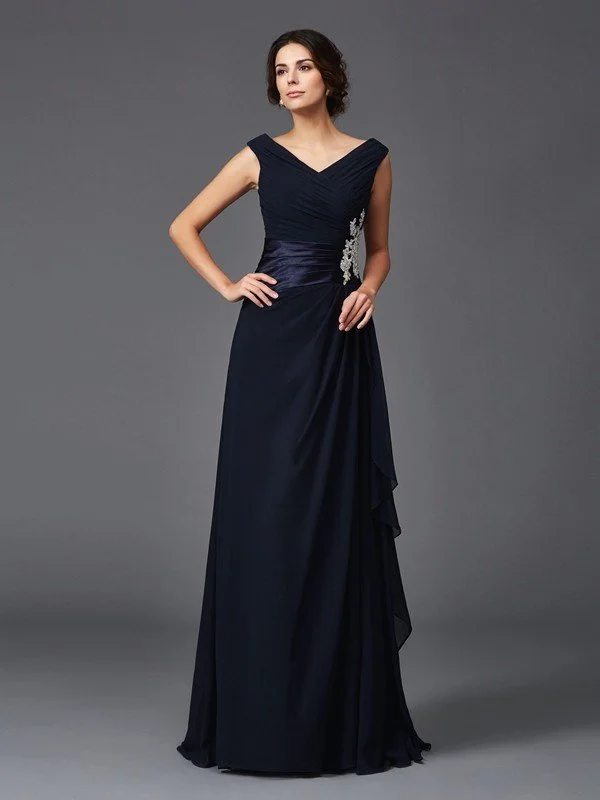 A-Line/Princess V-neck Applique Sleeveless Long Chiffon Mother of the Bride Dresses TPP0007235 A-Line/Princess V-neck Applique Sleeveless Long Chiffon Mother of the Bride Dresses TPP0007235