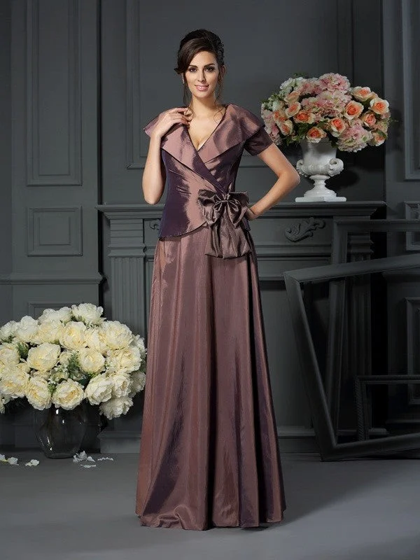 A-Line/Princess V-neck Bowknot Short Sleeves Long Taffeta Mother of the Bride Dresses TPP0007062 A-Line/Princess V-neck Bowknot Short Sleeves Long Taffeta Mother of the Bride Dresses TPP0007062