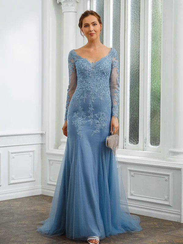 Patricia Sheath/Column Tulle Applique V-neck Long Sleeves Sweep/Brush Train Mother of the Bride Dresses STIP0020244 Patricia Sheath/Column Tulle Applique V-neck Long Sleeves Sweep/Brush Train Mother of the Bride Dresses STIP0020244