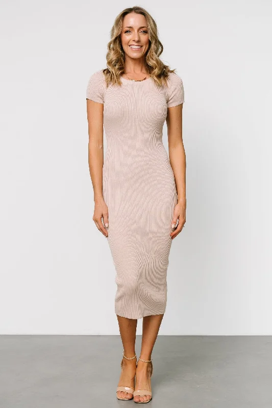 Dana Ribbed Midi Dress | Sand Trendy Ruched Side Midi Dress