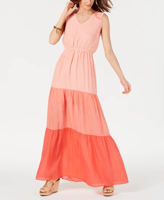 Petite Colorblocked Maxi Dress Comfortable Fit-and-Flare Maxi Dress