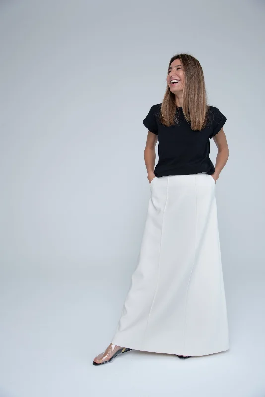 The Alisha Boyfriend Tee - Black Notch Collar Peter Pan Collar Cowl Neck