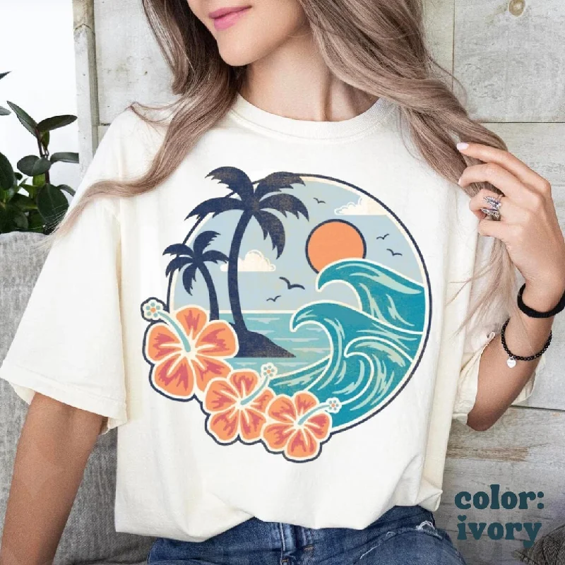 Tropical Waves Beach Tee - Summer Aesthetic - Hawaiian Beach Tee - Oversized Beach Girls Tee - Comfort Colors Unisex Tee Elasticated Padded Insulated