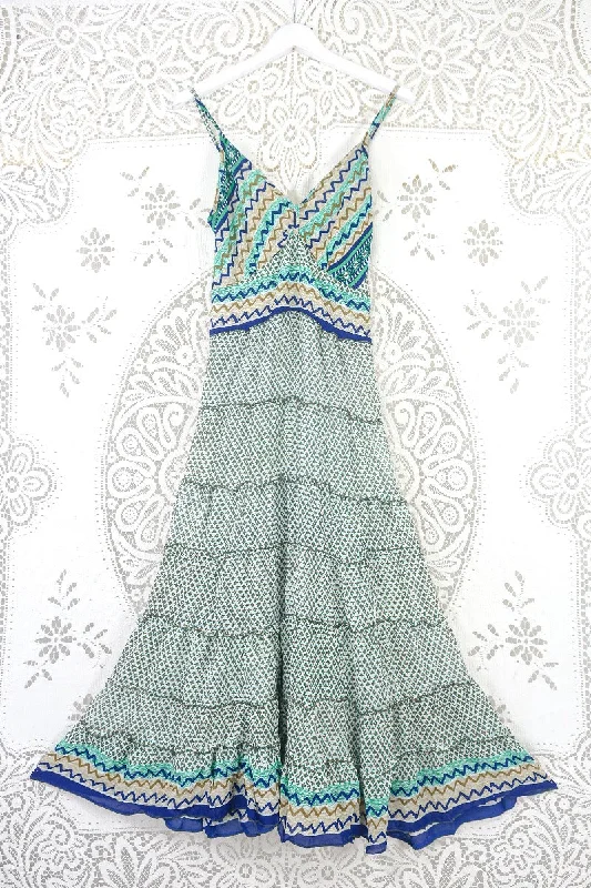 Delilah Maxi Dress - Spearmint & White Floral Motif - Vintage Sari - Free Size M/L Elegant Maxi Dress with Pockets Delilah Maxi Dress - Spearmint & White Floral Motif - Vintage Sari - Free Size M/L Elegant Maxi Dress with Pockets